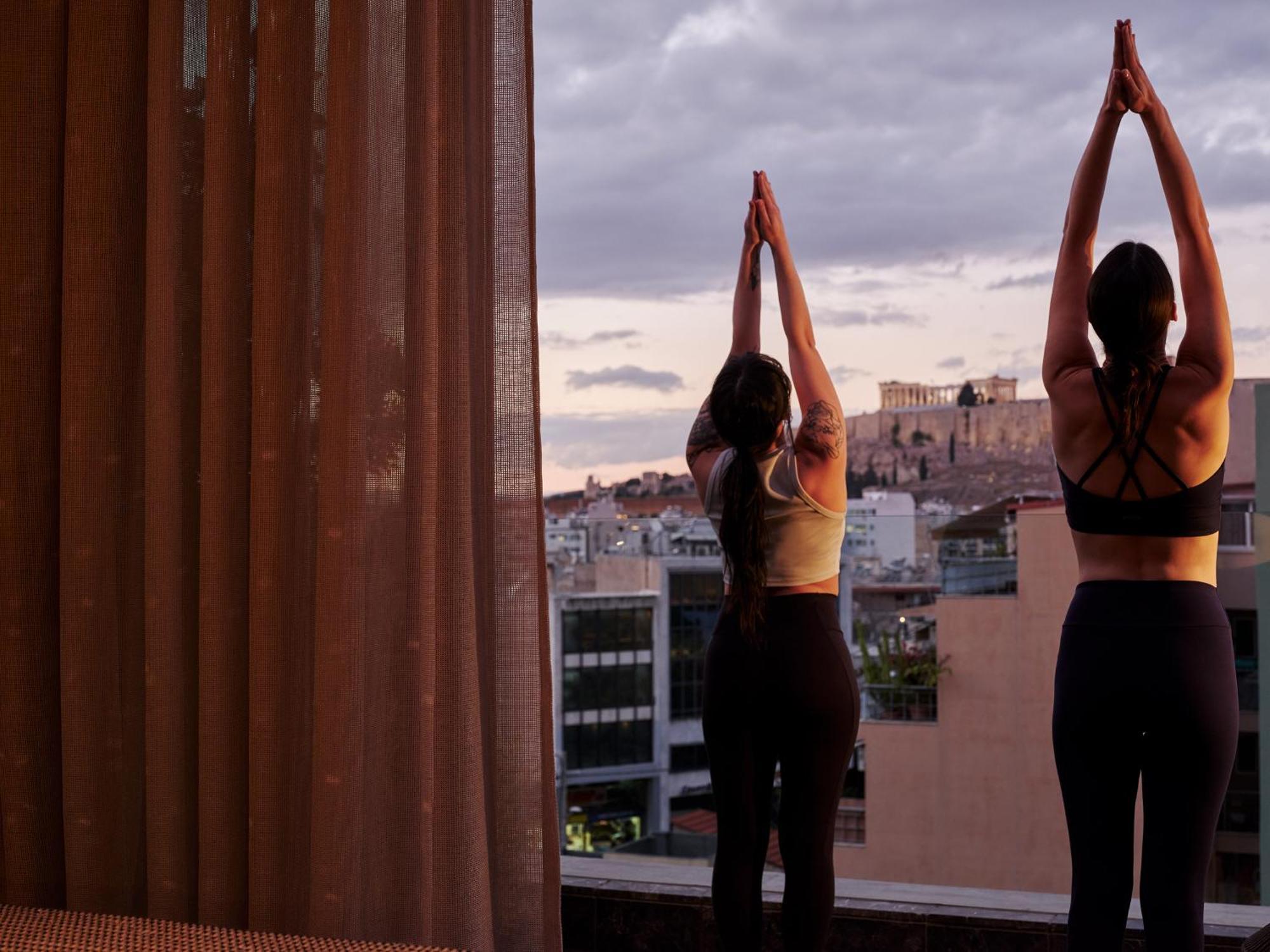ホテル Monastik Living In Athina アテネ エクステリア 写真